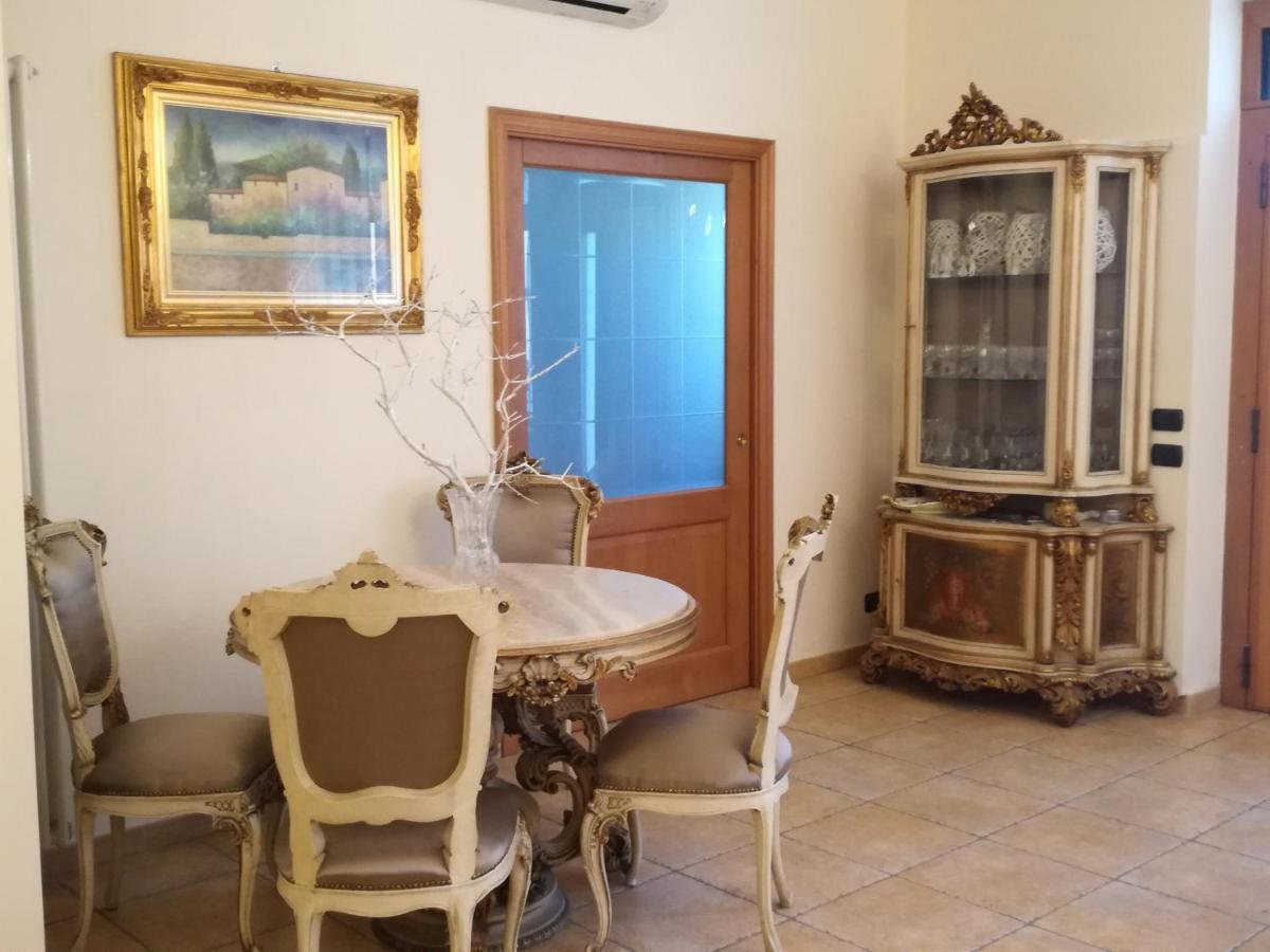 The Orange Groove Bed & Breakfast Bari Exterior photo